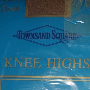 Townsend Square Knee Highs